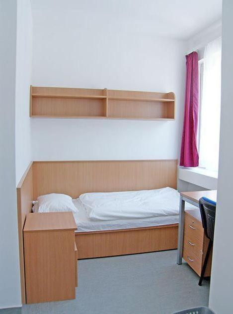 Imola Hostel Eger Room photo